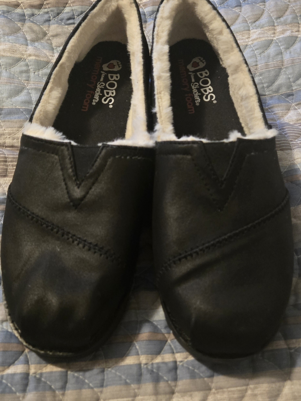 NWOT SZ 9 LADIES BOBS from Skechers Black Faux Fur Lined Slip-On Shoes